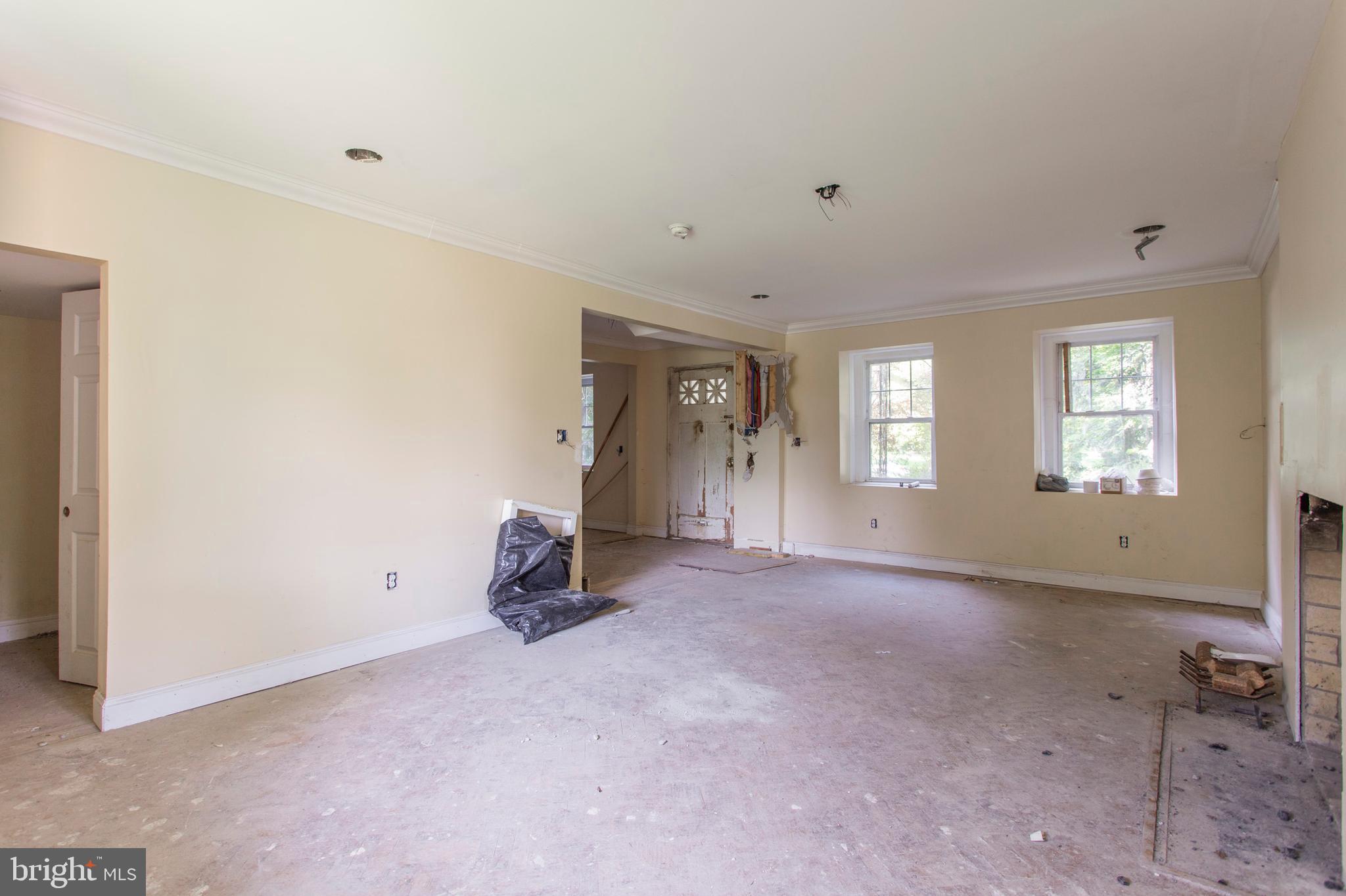 5200 Overbrook Avenue Philadelphia, PA 19131 - Photo 6 of 37 a view of empty room with windows