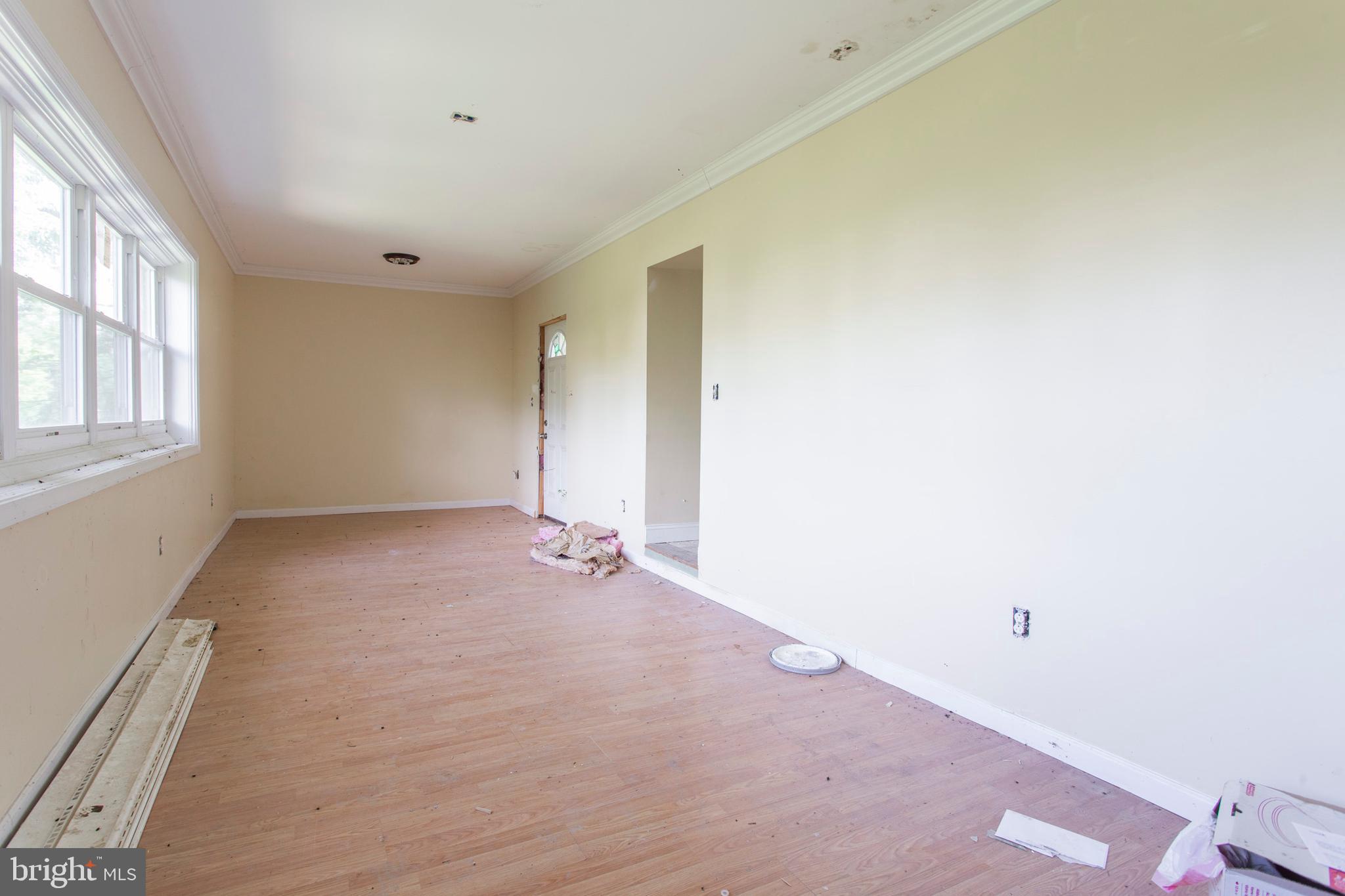 5200 Overbrook Avenue Philadelphia, PA 19131 - Photo 9 of 37 a view of an empty room with a window