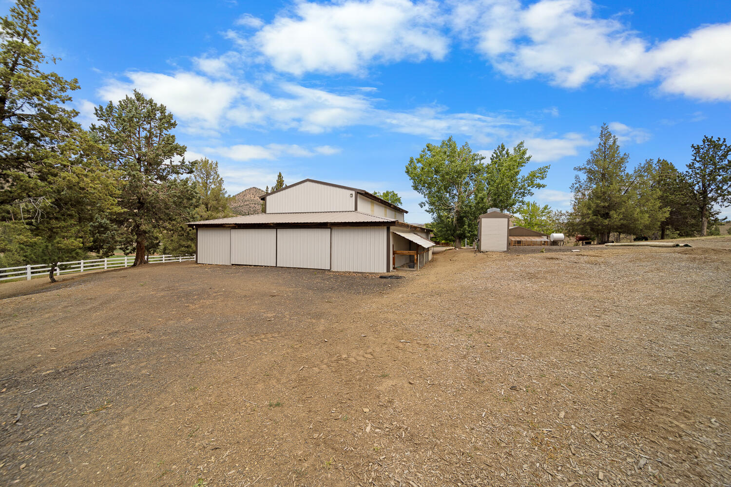 33817 Gage Road Mitchell, OR 97750 - Photo 37 of 56 38