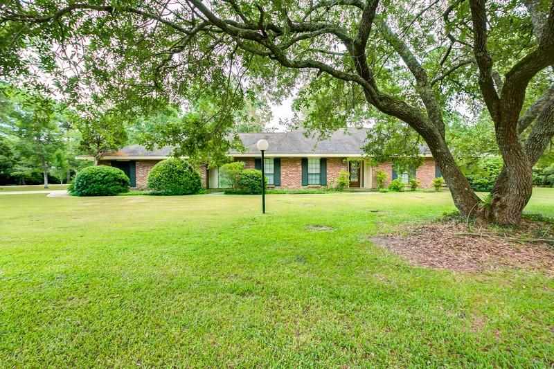 150 Rue Charlemagne Slidell, LA 70461 - Photo 1 of 25 Gallery Image 1