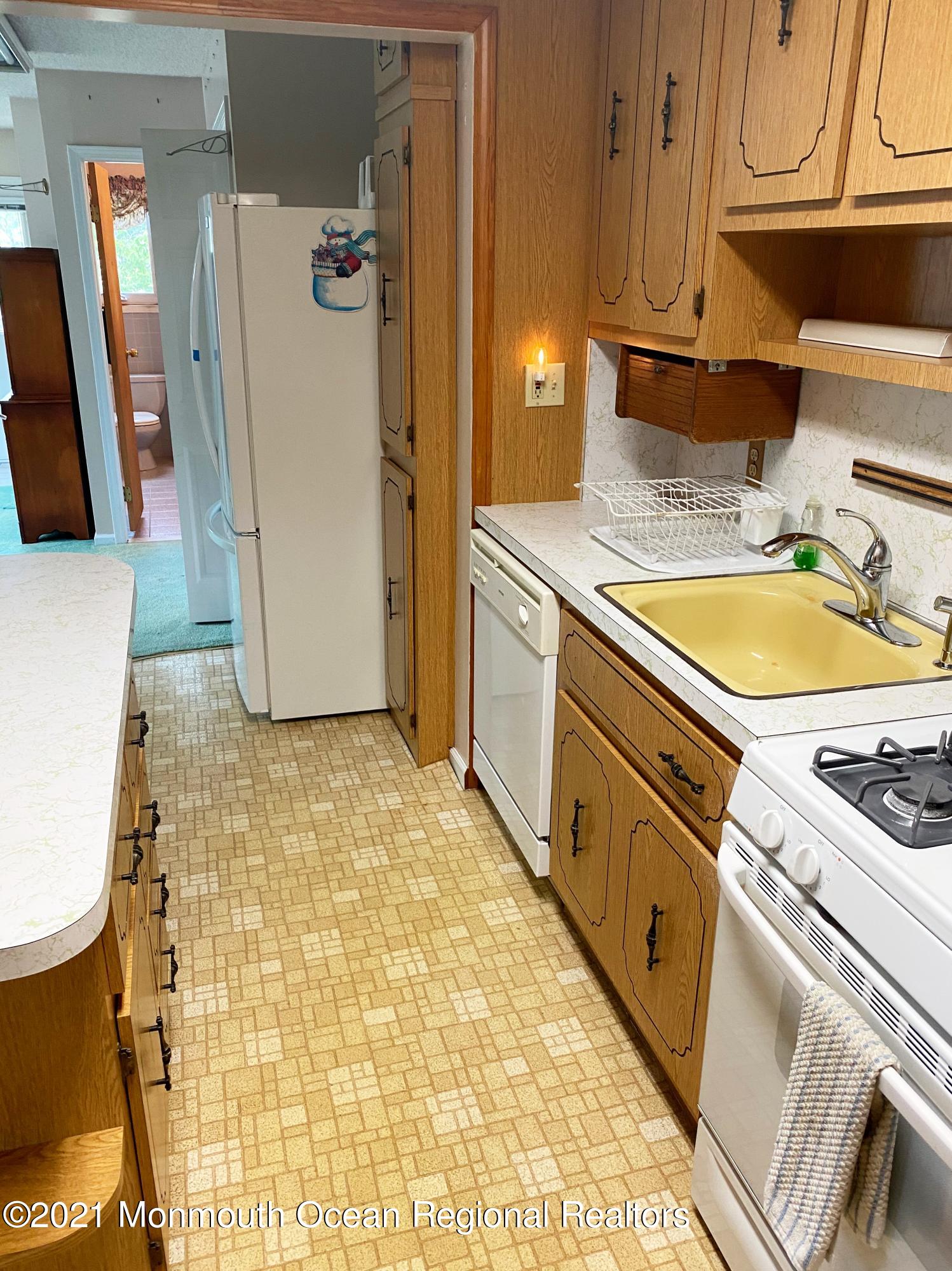 242 Broad Street Matawan, NJ 07747 - Photo 6 of 14 kitchen