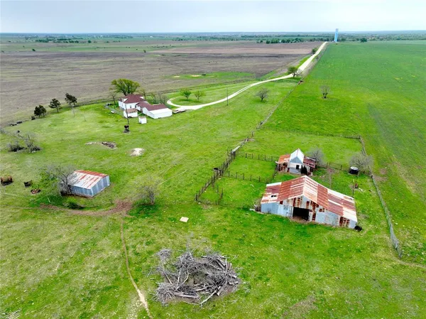 $1,145,400 | 875 County Road 218, Gatesville, TX 76528