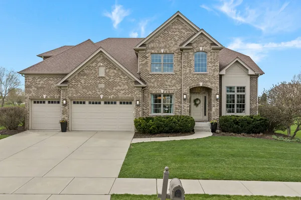 $750,000 | 13112 Wildwood Place, Plainfield, IL 60585