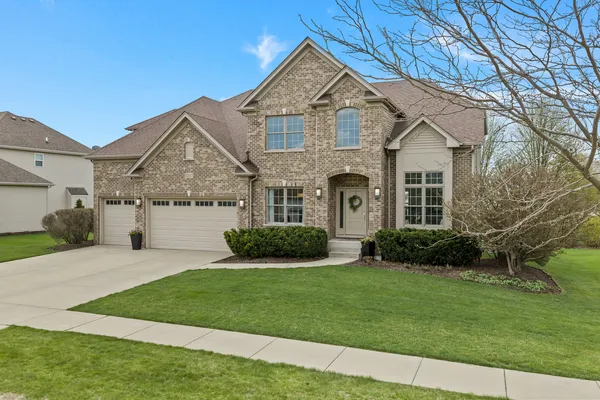 $750,000 | 13112 Wildwood Place, Plainfield, IL 60585