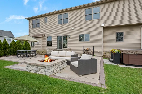 $750,000 | 13112 Wildwood Place, Plainfield, IL 60585