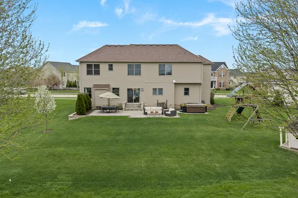 $750,000 | 13112 Wildwood Place, Plainfield, IL 60585