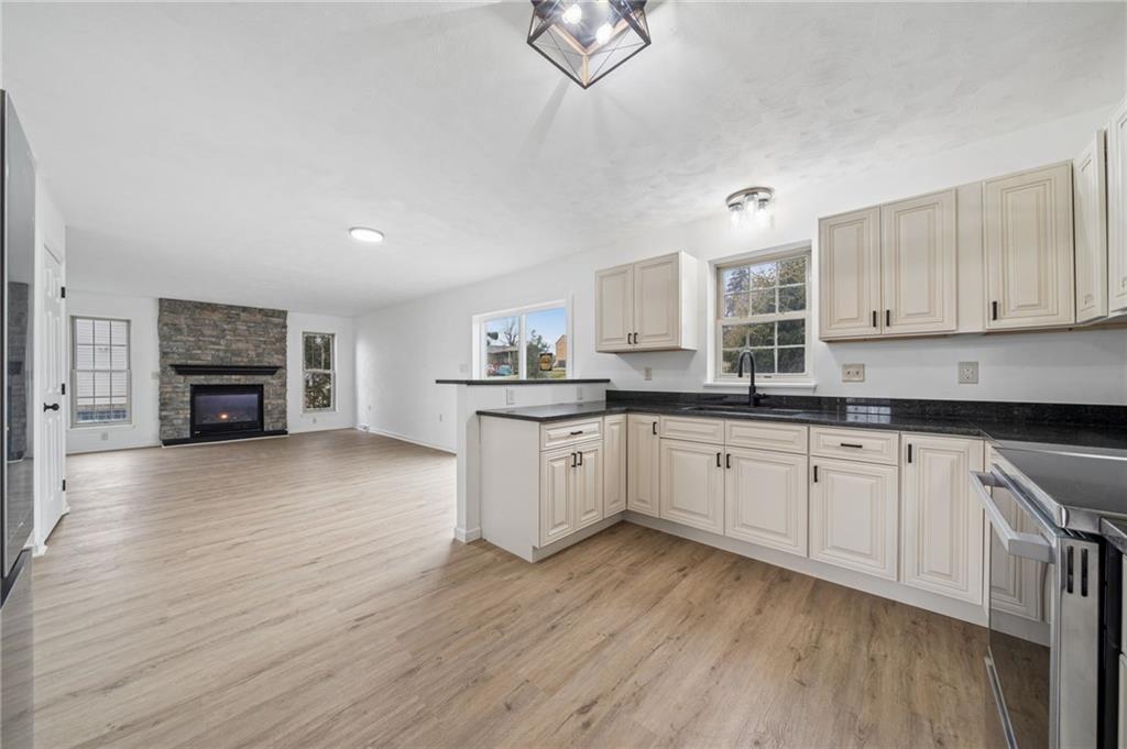 458 Wendel Road Irwin, PA 15642 - Photo 6 of 45