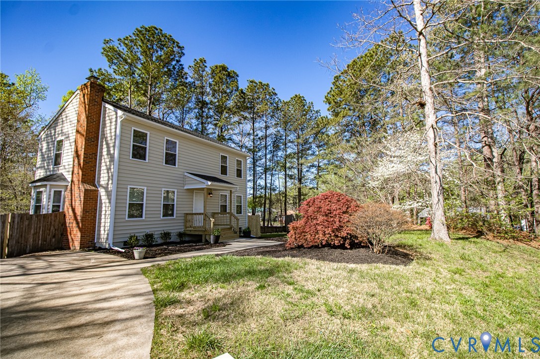 11019 Blossomwood Road Chesterfield, VA 23832 - Photo 3 of 38