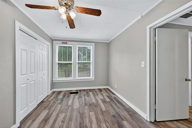 $1,275 | 300 West Moore Street, Sherman, TX 75090