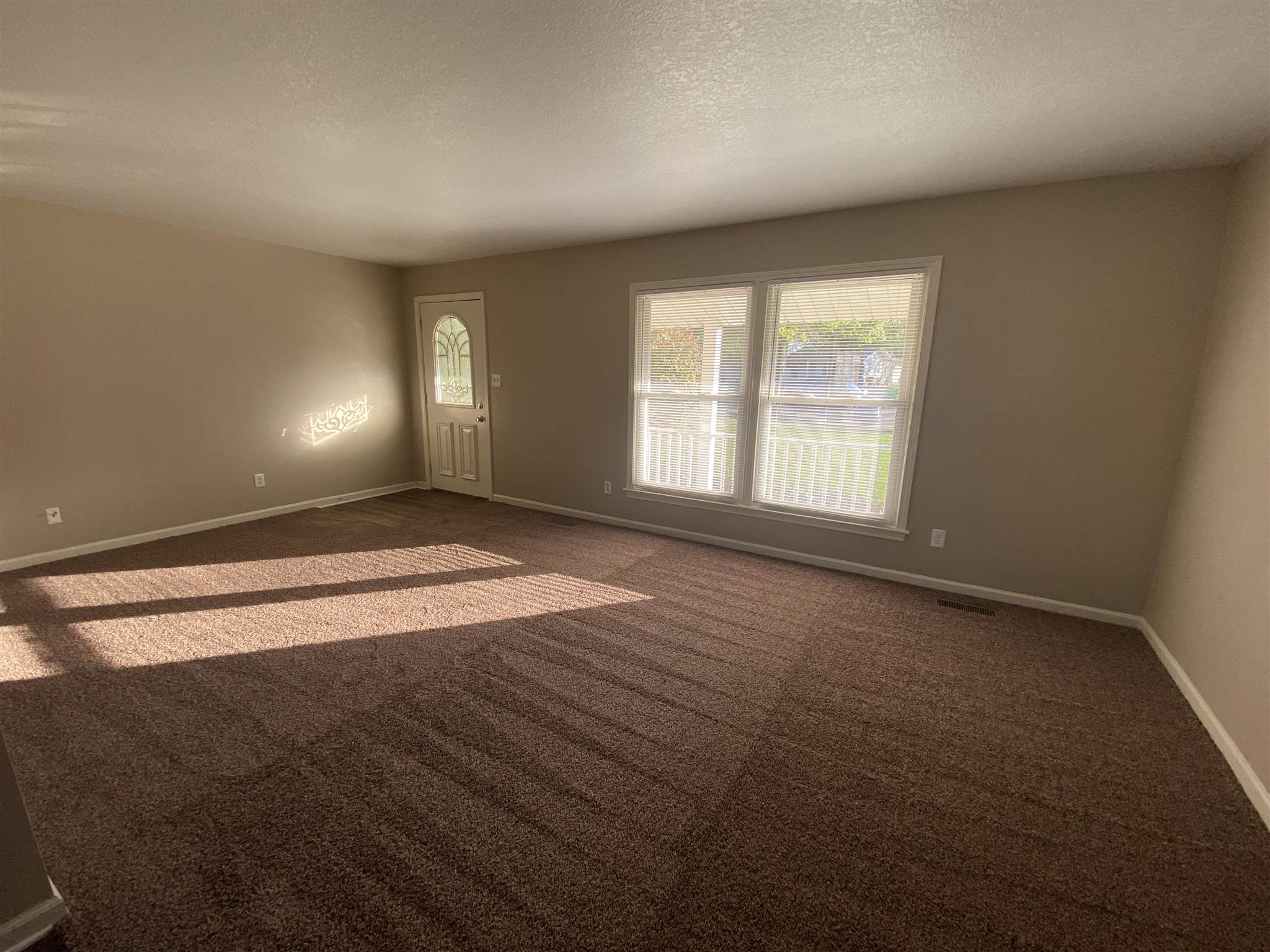 1907 Mathias Street Fort Wayne, IN 46815 - Photo 3 of 25 Gallery Image 3
