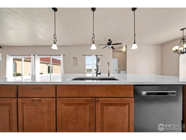 $525,000 | 19411 County Road Q, Fort Morgan, CO 80701