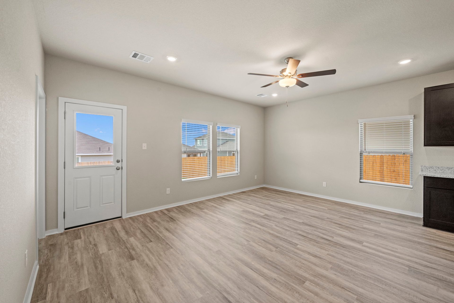 160 Wind Hill Jarrell, TX 76537 - Photo 17 of 27 Casual Dining off of Kitchen