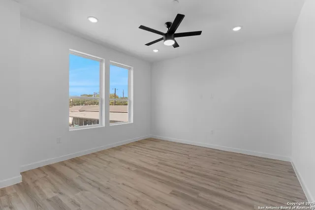 $2,400 | 106 Bank, Unit 103, San Antonio, TX 78204