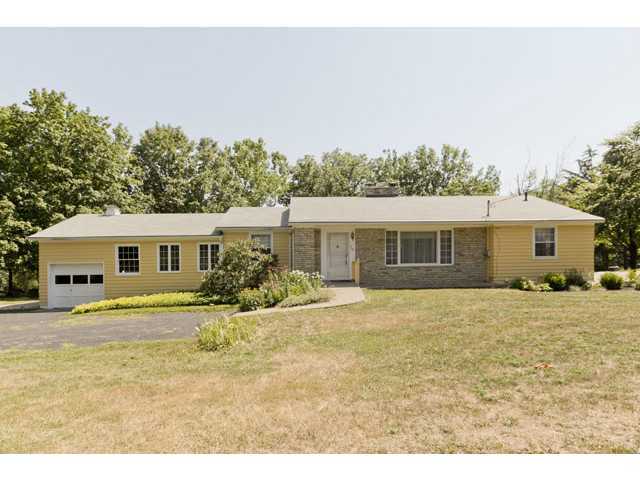303 Bunty Station Road Delaware, OH 43015 - Photo 4 of 21 Gallery Image 4
