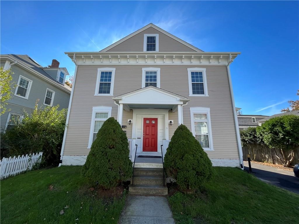 5 Elliot Place, Unit 1 Newport, RI 02840 - Photo 10 of 11
