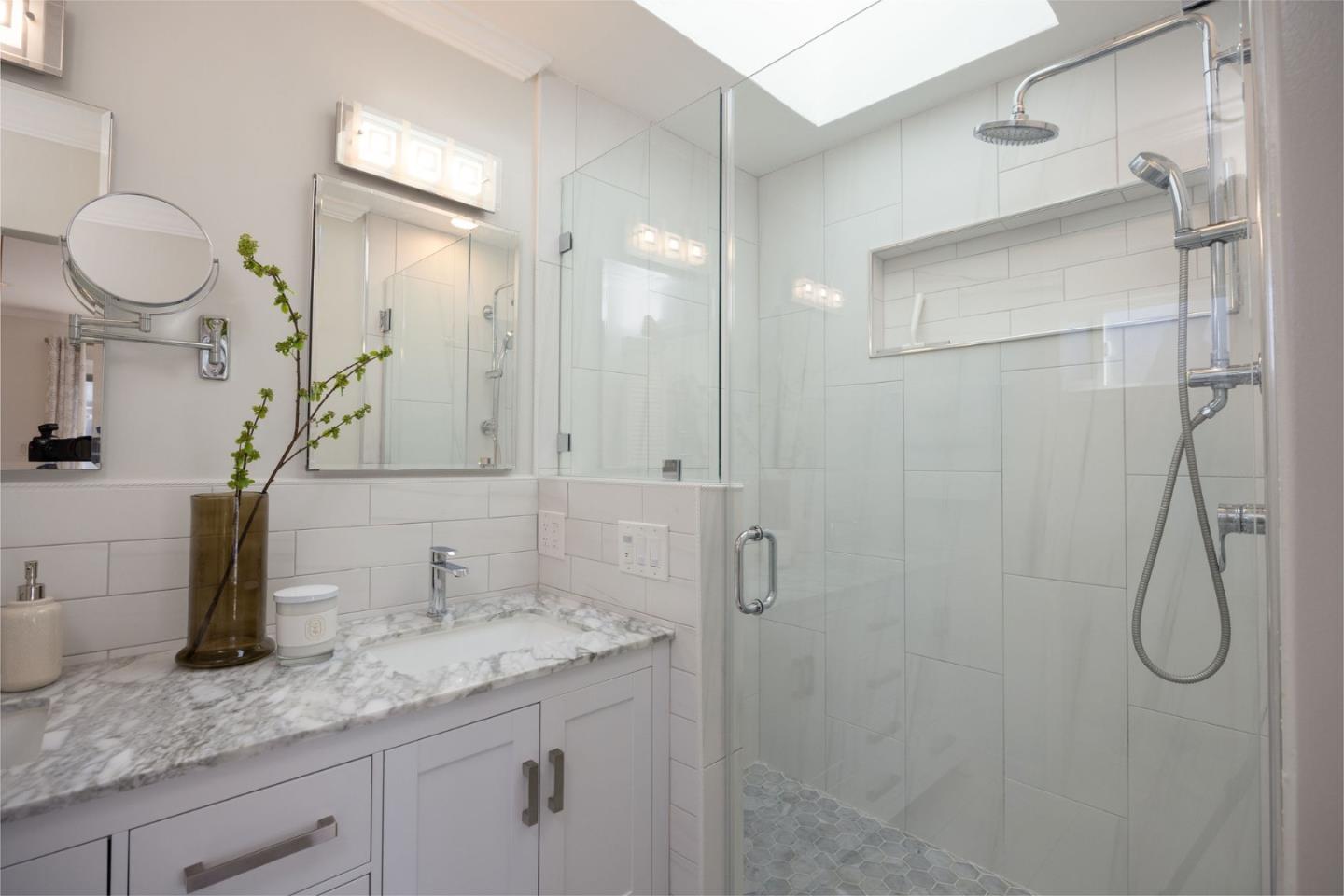 121 Arbor Lane Moss Beach, CA 94038 - Photo 13 of 37