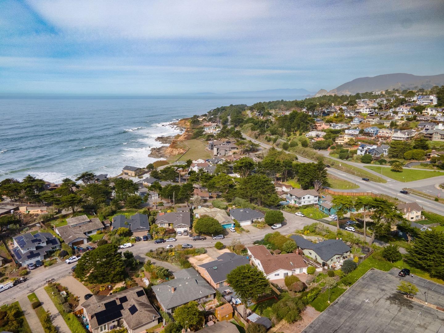 121 Arbor Lane Moss Beach, CA 94038 - Photo 32 of 37