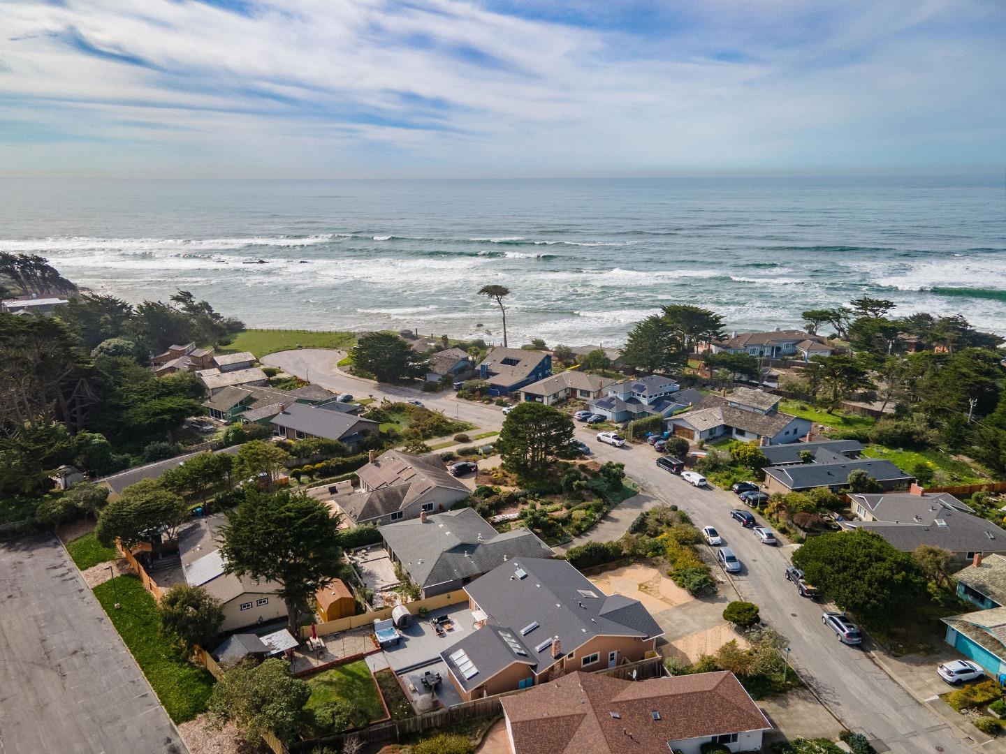 121 Arbor Lane Moss Beach, CA 94038 - Photo 33 of 37