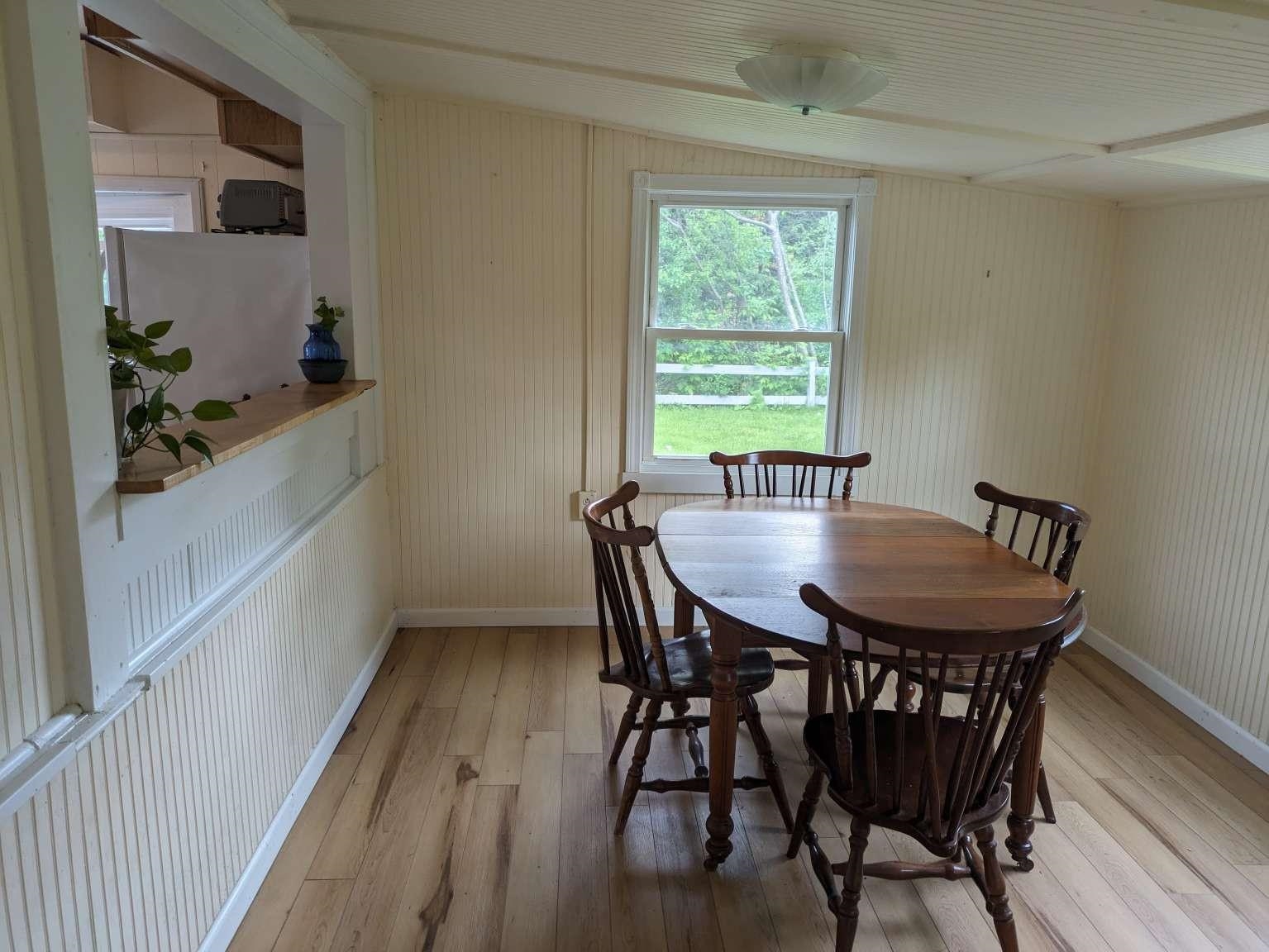 44 Crown Road Shelburne, VT 05482 - Photo 3 of 19 Gallery Image 3