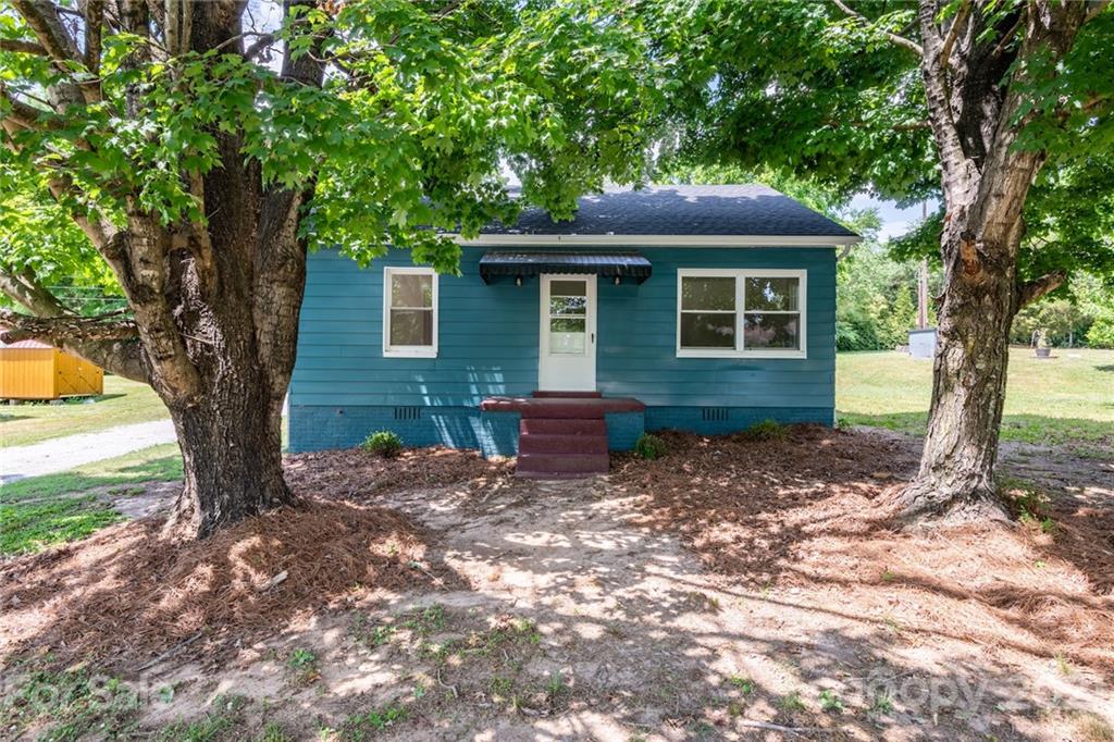 2118 Kool Park Road Northeast Hickory, NC 28601 - Photo 1 of 19 Gallery Image 1