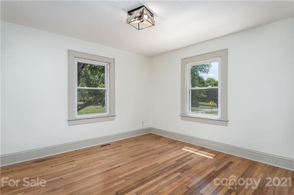 2118 Kool Park Road Northeast Hickory, NC 28601 - Photo 5 of 19 Gallery Image 5