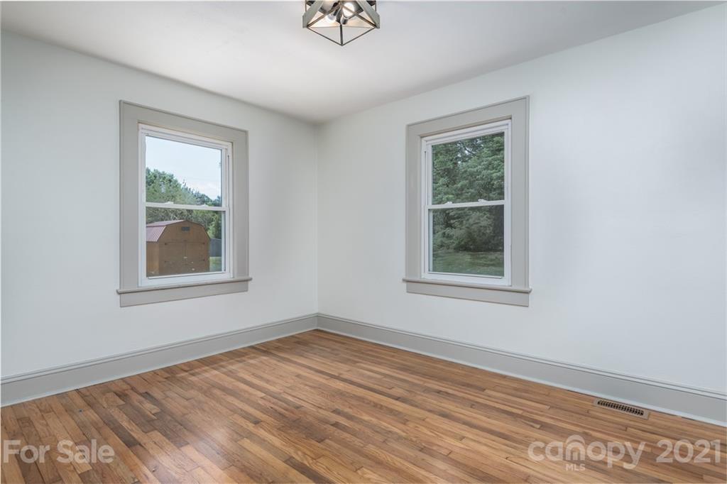 2118 Kool Park Road Northeast Hickory, NC 28601 - Photo 6 of 19 Gallery Image 6