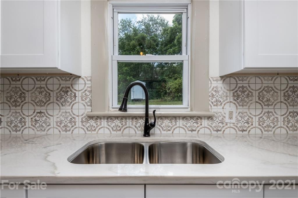2118 Kool Park Road Northeast Hickory, NC 28601 - Photo 8 of 19 Gallery Image 8