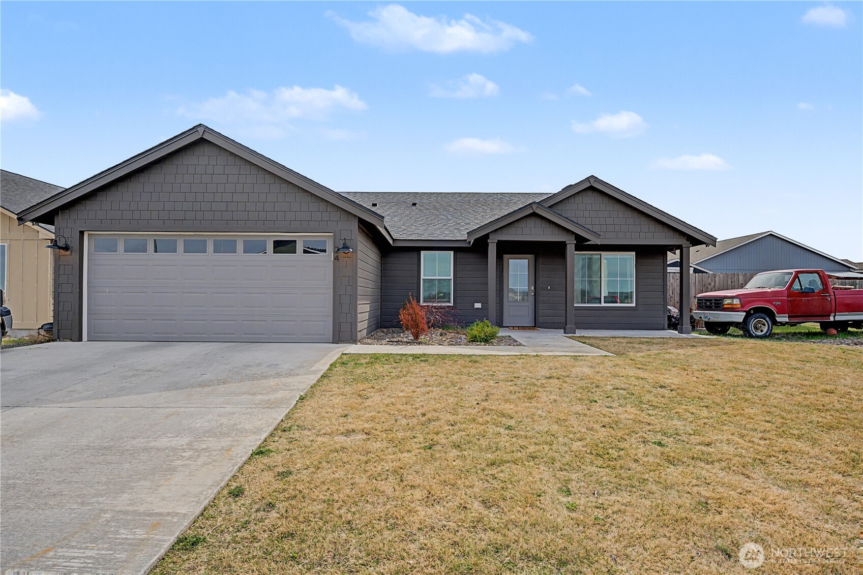 24 Parkside Loop Southeast Ephrata, WA 98823 - Photo 3 of 39