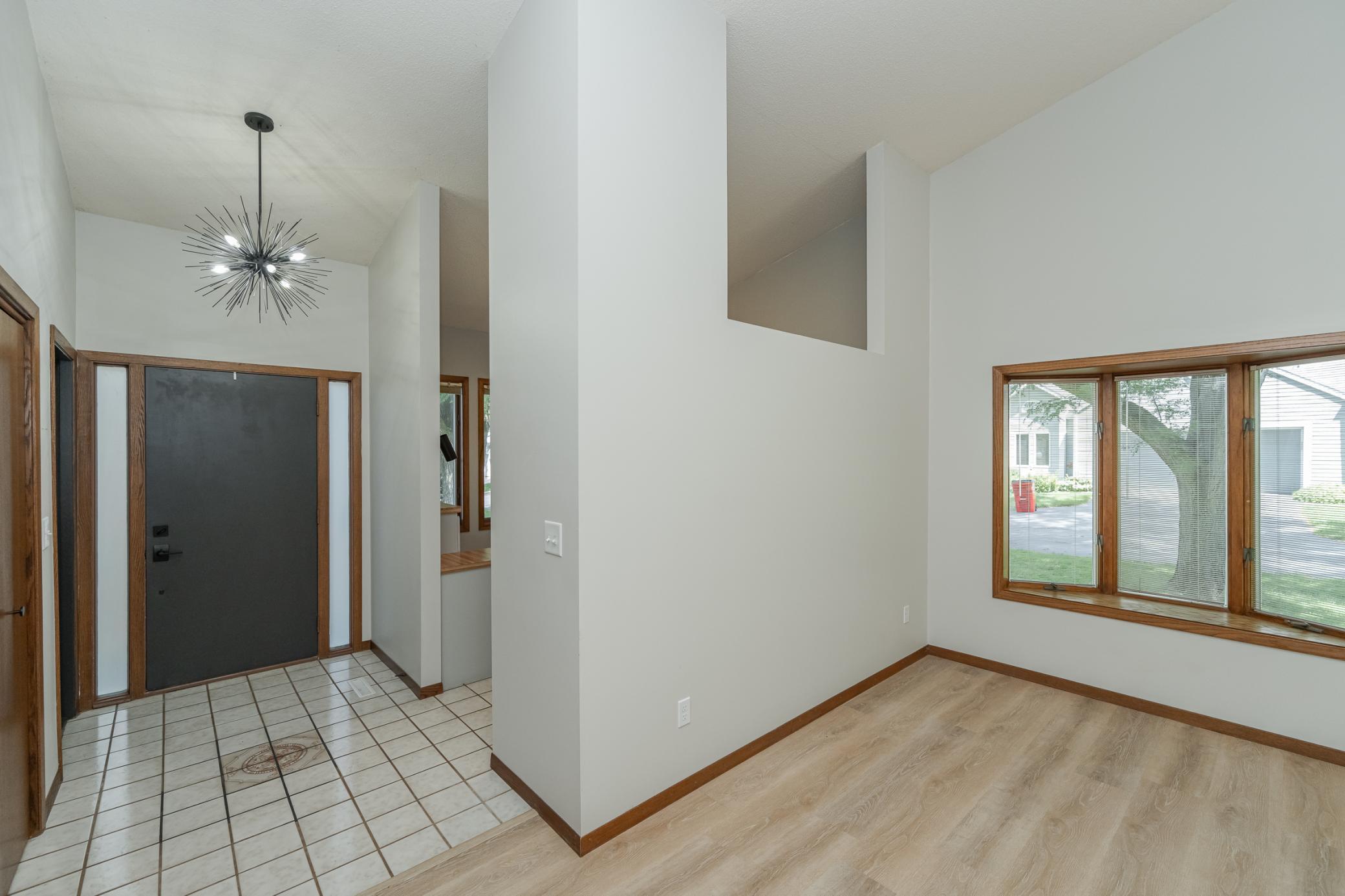 1636 6th Avenue Southwest, Unit 7 Rochester, MN 55902 - Photo 3 of 25