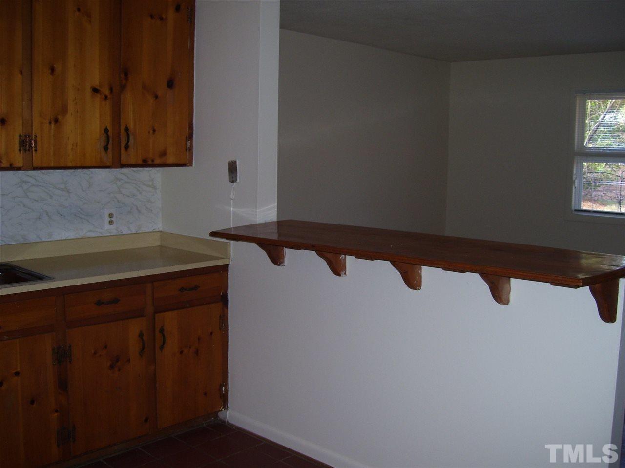2735 Avent Ferry Road Raleigh, NC 27606 - Photo 6 of 7