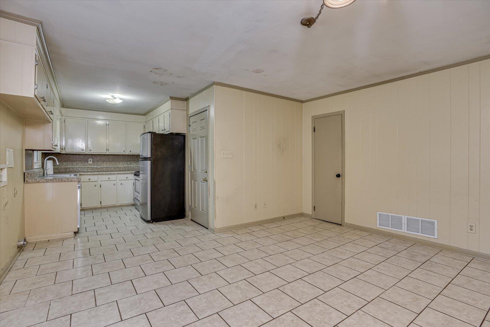 2060 Hillsinger Road Augusta, GA 30904 - Photo 8 of 24 11-111