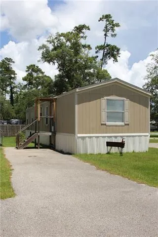 $950 | 2601 Old Spanish Trail, Unit 90, Slidell, LA 70461