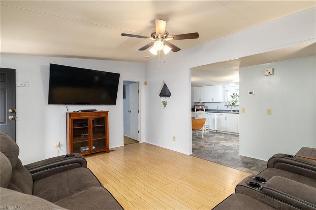 105 Chanda Lane Madison, NC 27025 - Photo 2 of 28