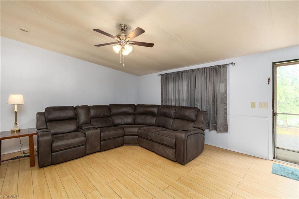 105 Chanda Lane Madison, NC 27025 - Photo 7 of 28