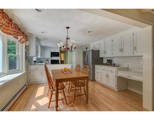 18 Algonquin Road Medfield, MA 02052 - Photo 6 of 34 Gallery Image 6