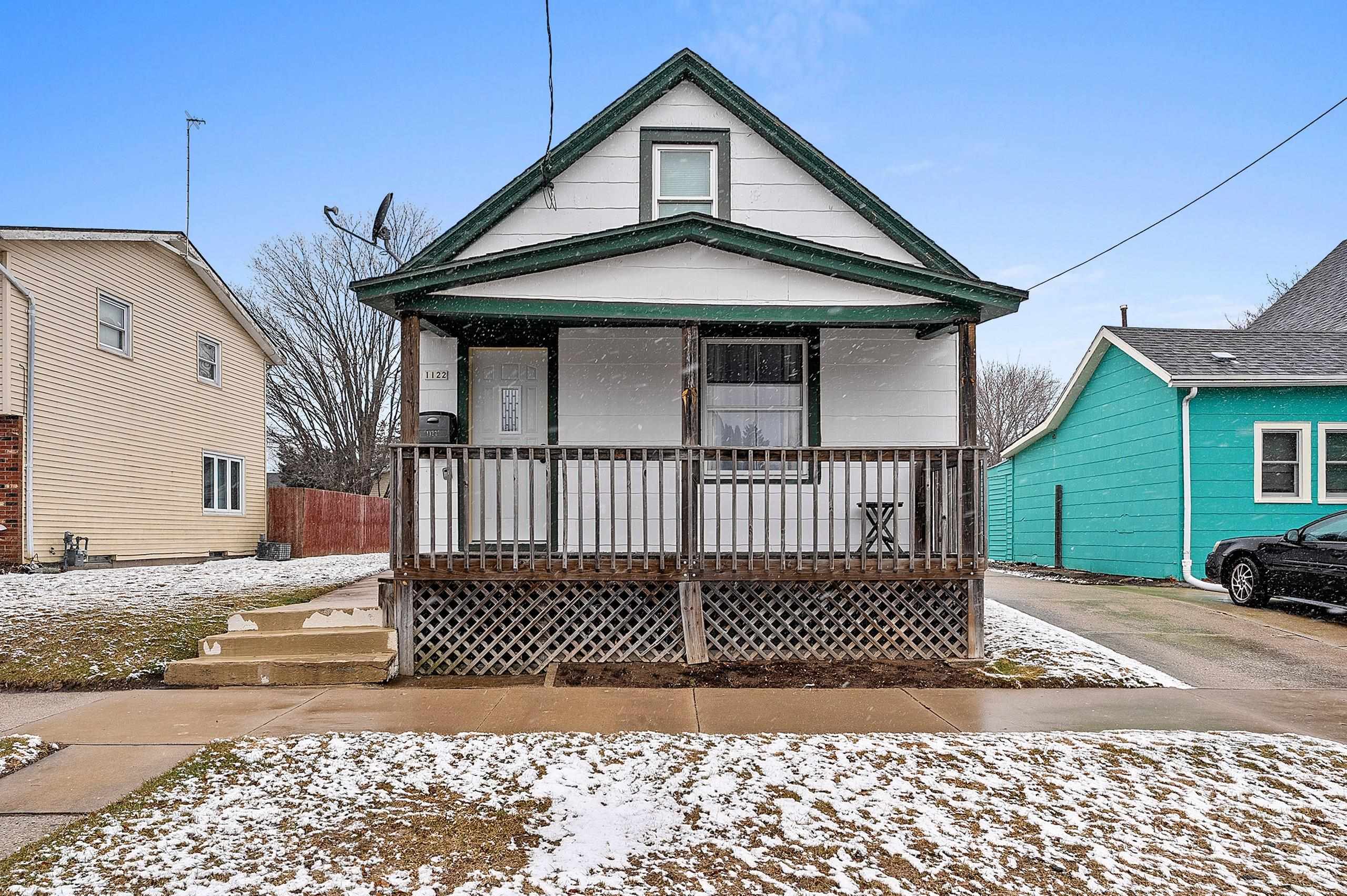 1122 South 22nd Street Manitowoc, WI 54220 - Photo 2 of 45