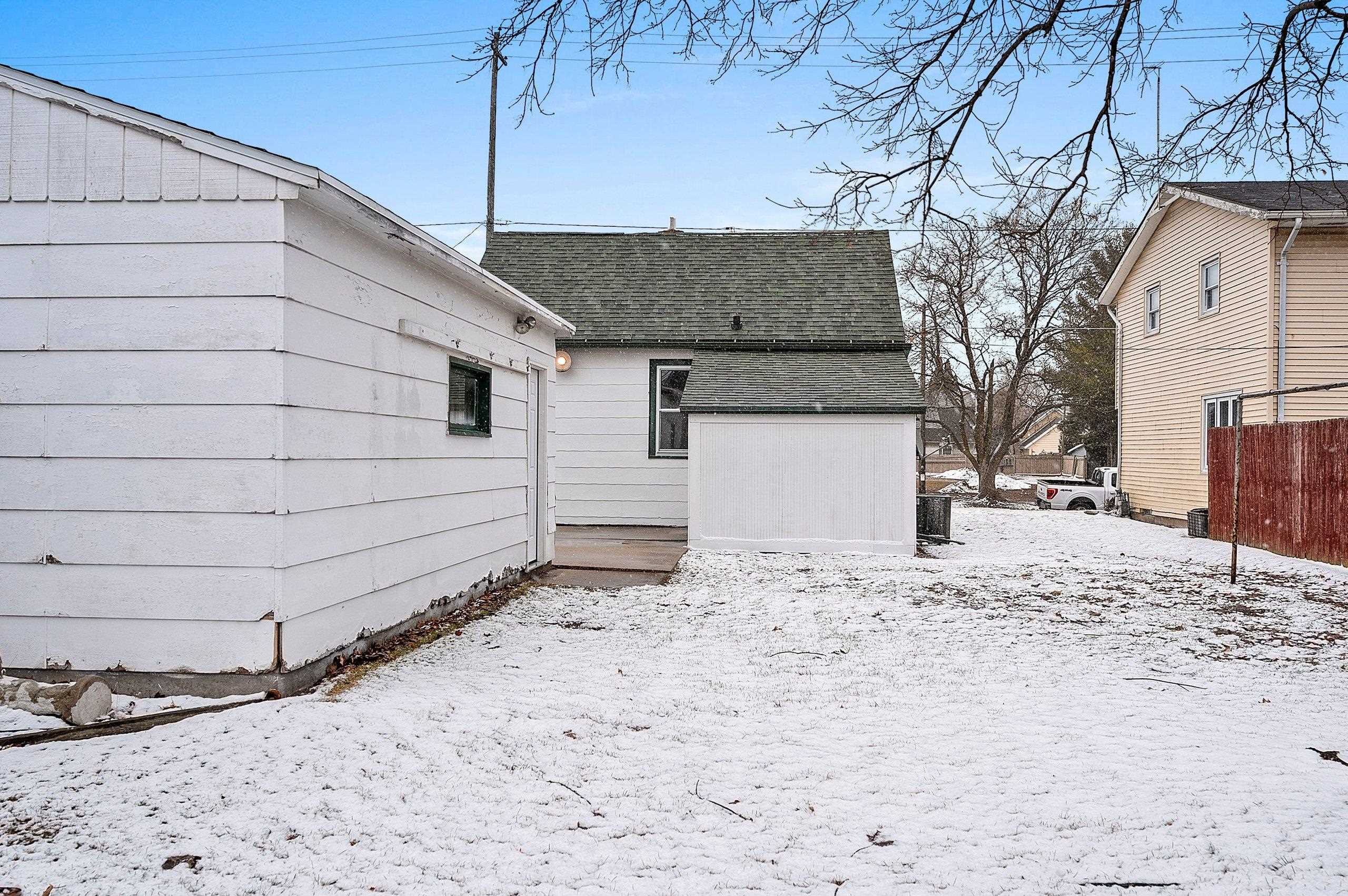 1122 South 22nd Street Manitowoc, WI 54220 - Photo 36 of 45