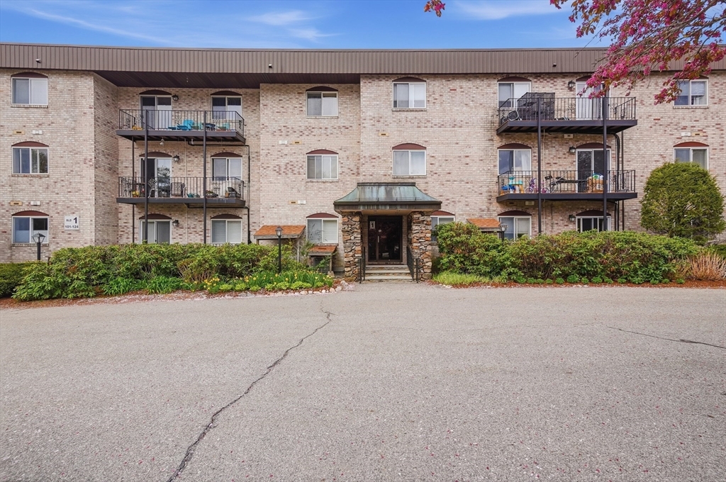181 Littleton Road, Unit 123 Chelmsford, MA 01824 - Photo 1 of 25
