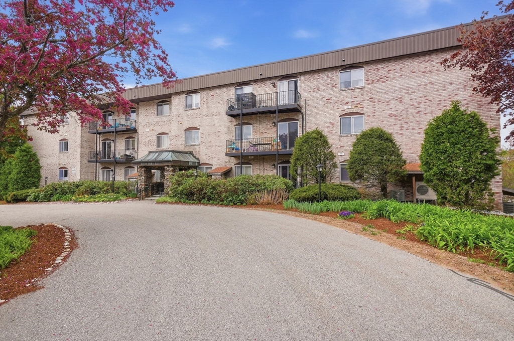 181 Littleton Road, Unit 123 Chelmsford, MA 01824 - Photo 2 of 25