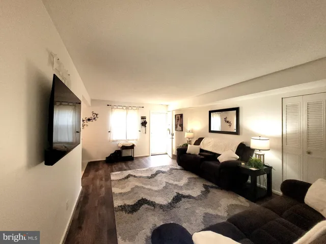 $189,000 | 715 Winding Way, Westville, NJ 08093