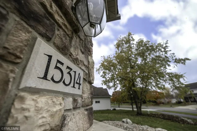 $565,000 | 15314 Wilds Parkway Northwest, Prior Lake, MN 55372