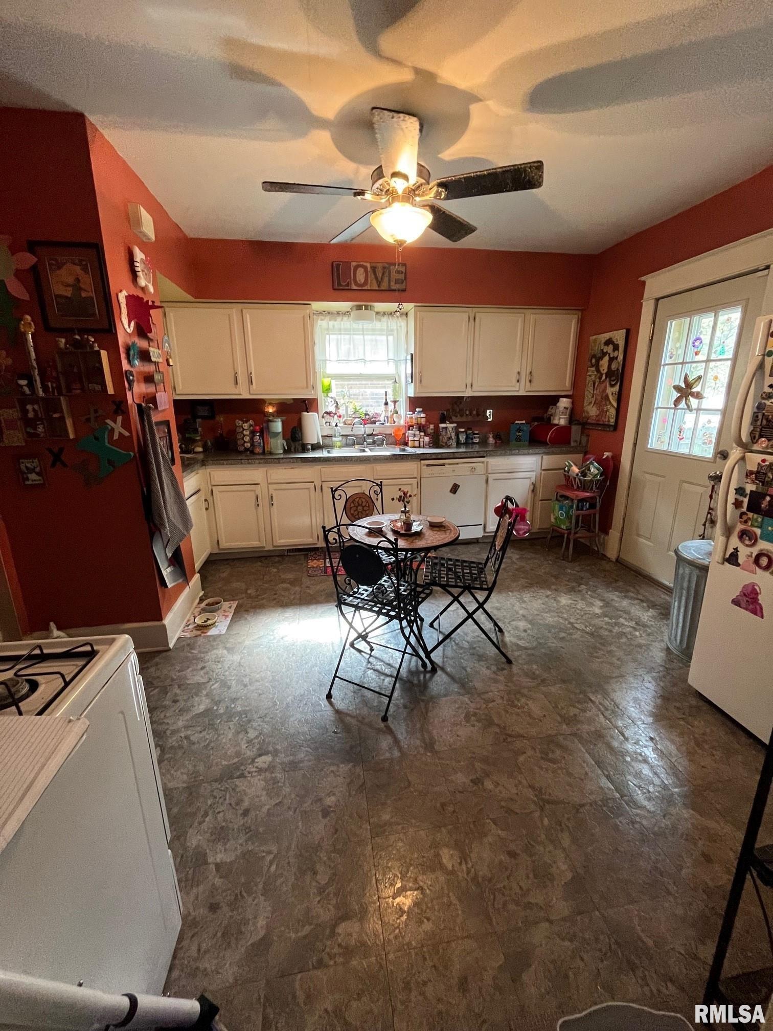 1939 South 1st Street Springfield, IL 62704 - Photo 6 of 10