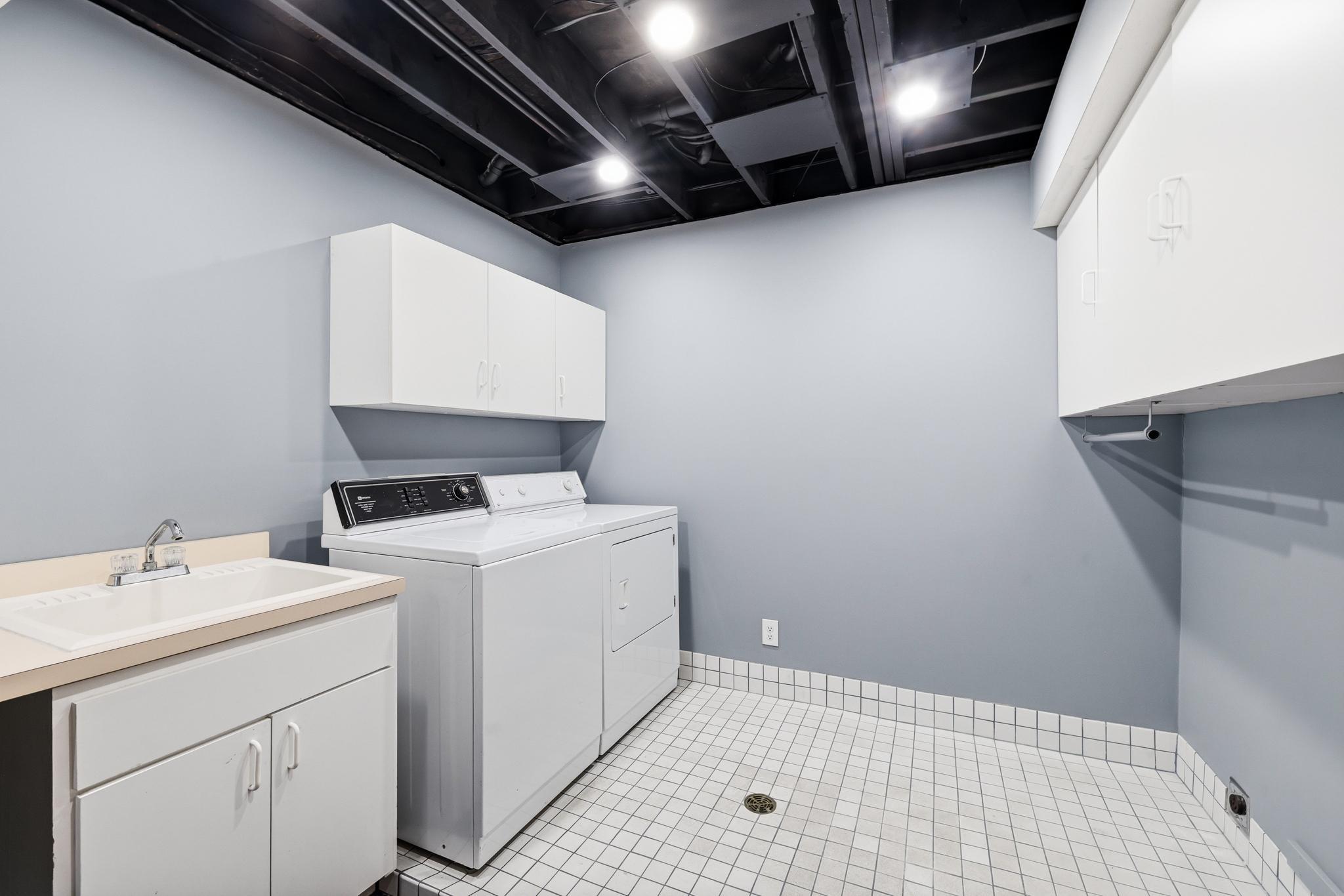 7096 Cahill Road Edina, MN 55439 - Photo 35 of 47 Gallery Image 35