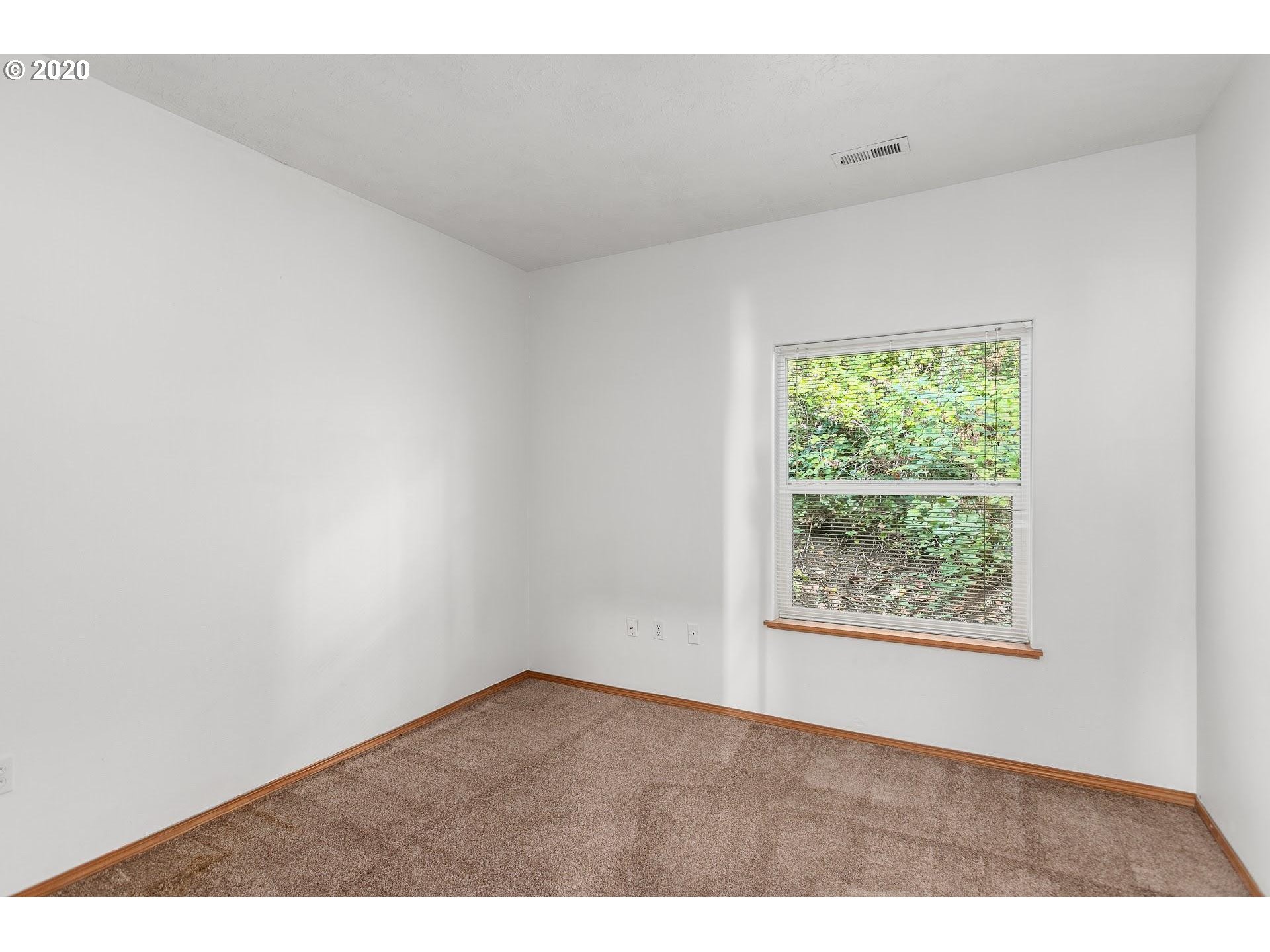 2615 Northeast Rocky Butte Road Portland, OR 97220 - Photo 14 of 16 Gallery Image 14
