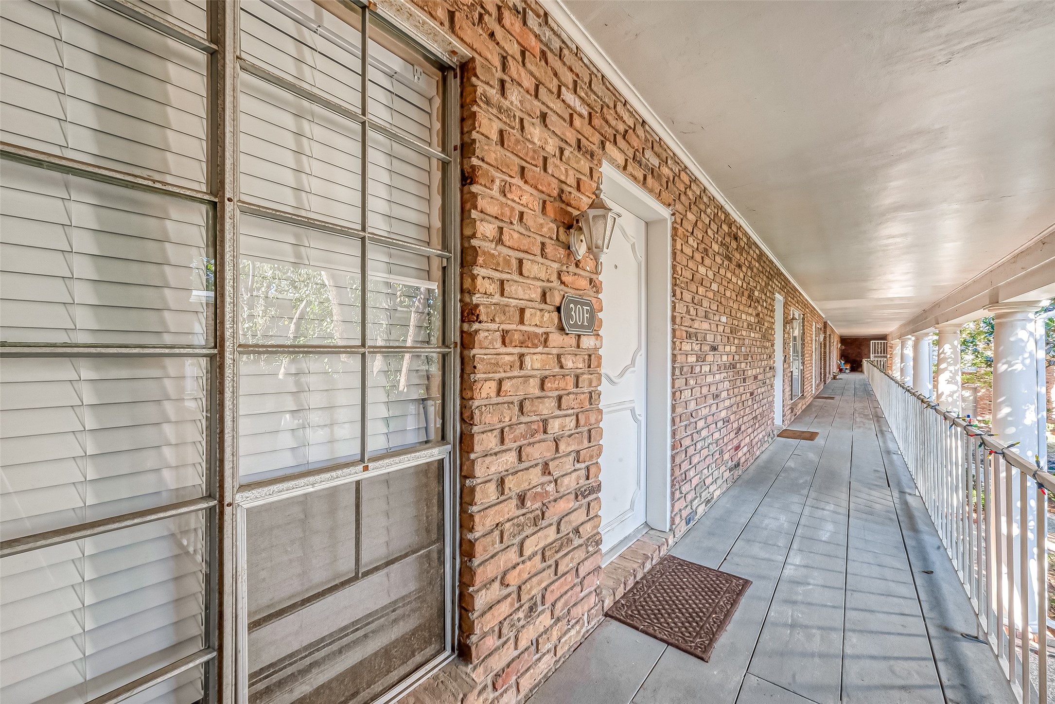 2201 Fountain View Drive, Unit 30 Houston, TX 77057 - Photo 2 of 30 a view of a balcony