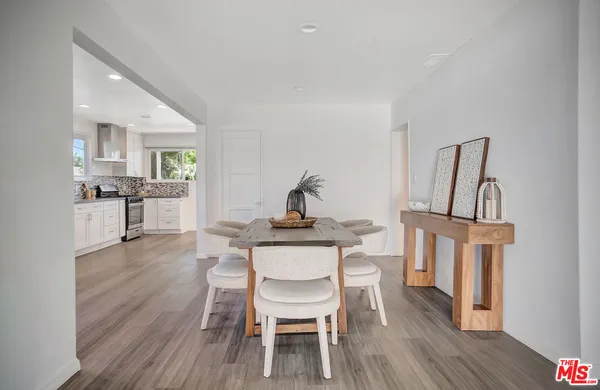 $1,150,000 | 17527 Haynes Street, Van Nuys, CA 91406