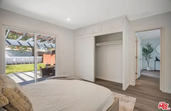 $1,150,000 | 17527 Haynes Street, Van Nuys, CA 91406