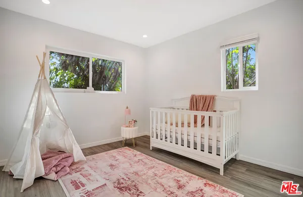$1,150,000 | 17527 Haynes Street, Van Nuys, CA 91406