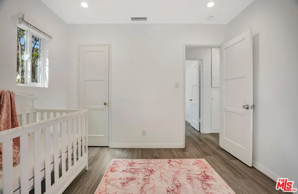 $1,150,000 | 17527 Haynes Street, Van Nuys, CA 91406