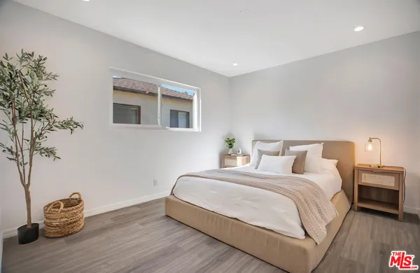 $1,150,000 | 17527 Haynes Street, Van Nuys, CA 91406